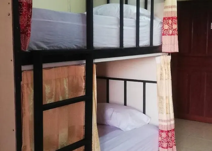 Hostal บ้านโอเค Ok Bangkok